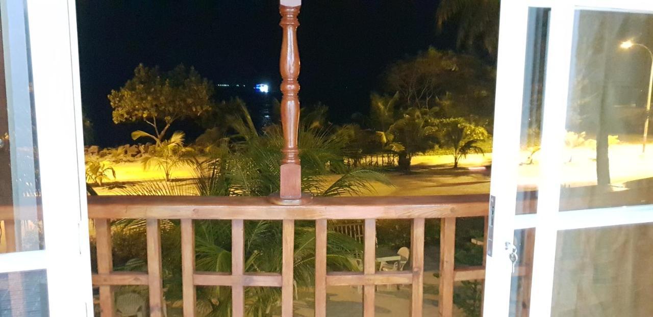 Arora Inn Maafushi Zewnętrze zdjęcie